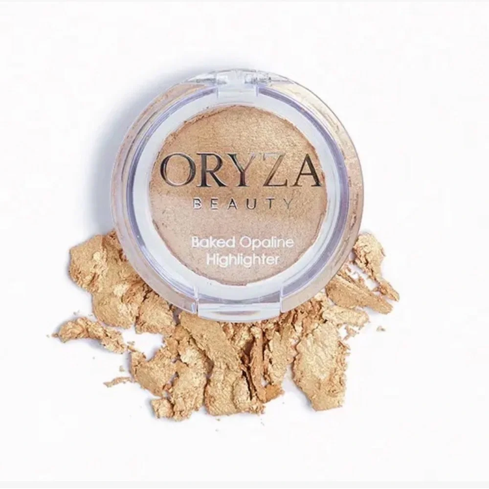 3/$15 🌸 ORYZA Beauty Baked Opaline Highlighter - Radiant Gold - Picture 4 of 6